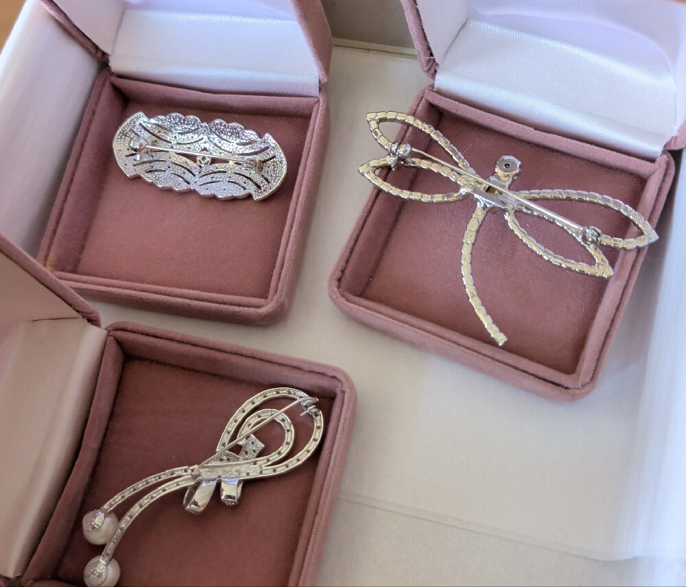 Brooch Collection - Picture 5 of 5